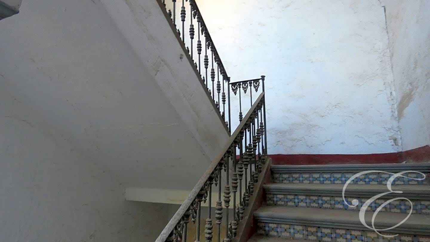 10 slaapkamer Villa te koop in Velez-Malaga - € 180.000 (Ref: 7948328)