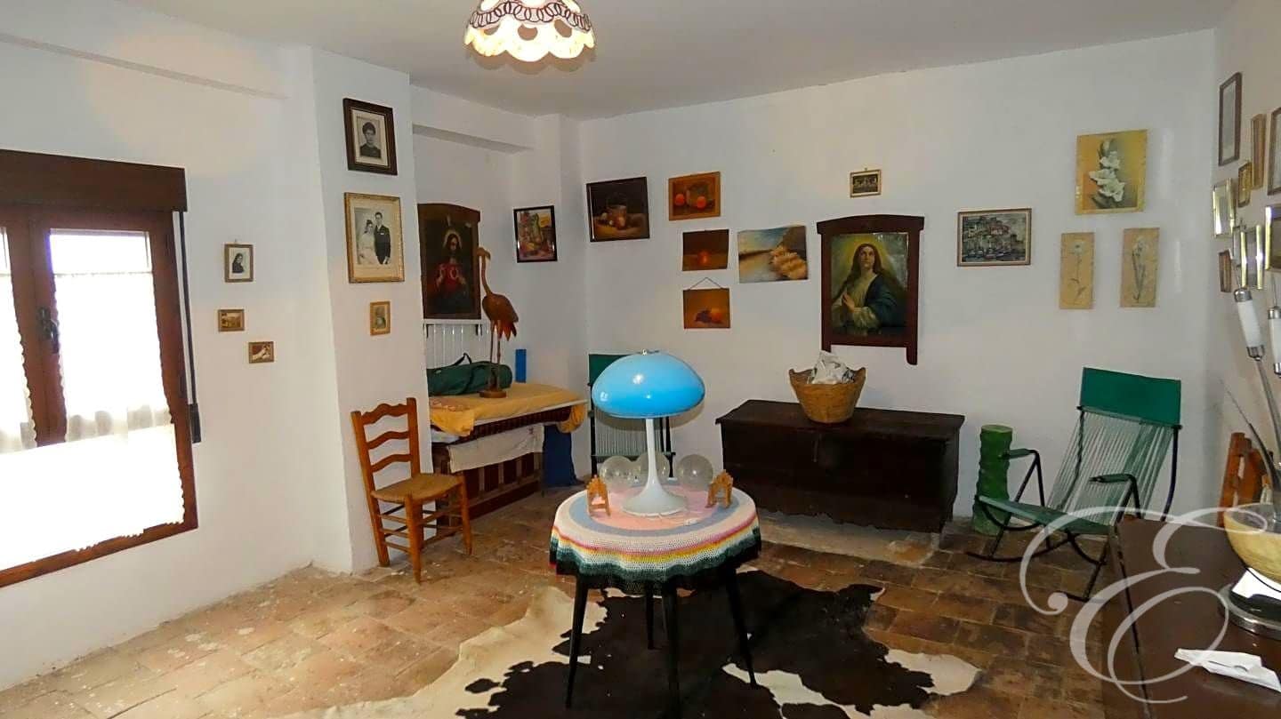 5 soveværelse Villa til salg i Alhama de Granada - € 117.000 (Ref: 7948329)