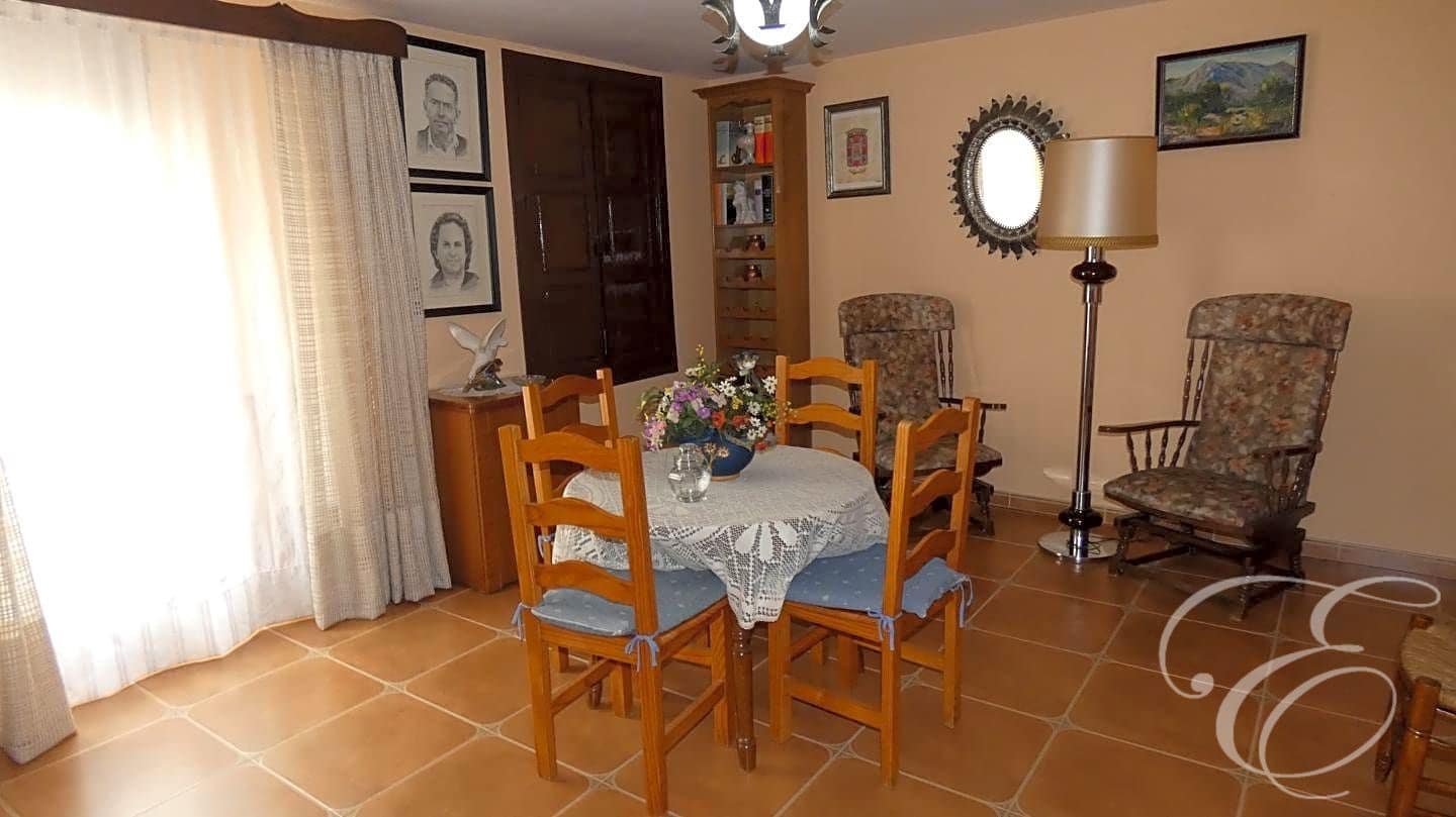 5 soveværelse Villa til salg i Alhama de Granada - € 117.000 (Ref: 7948329)