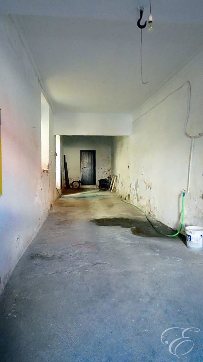 9 sypialnia Willa na sprzedaż w Velez-Malaga z garażem - 350 000 € (Ref: 7952193)