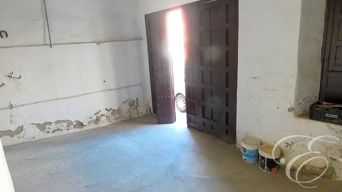 9 sypialnia Willa na sprzedaż w Velez-Malaga z garażem - 350 000 € (Ref: 7952193)