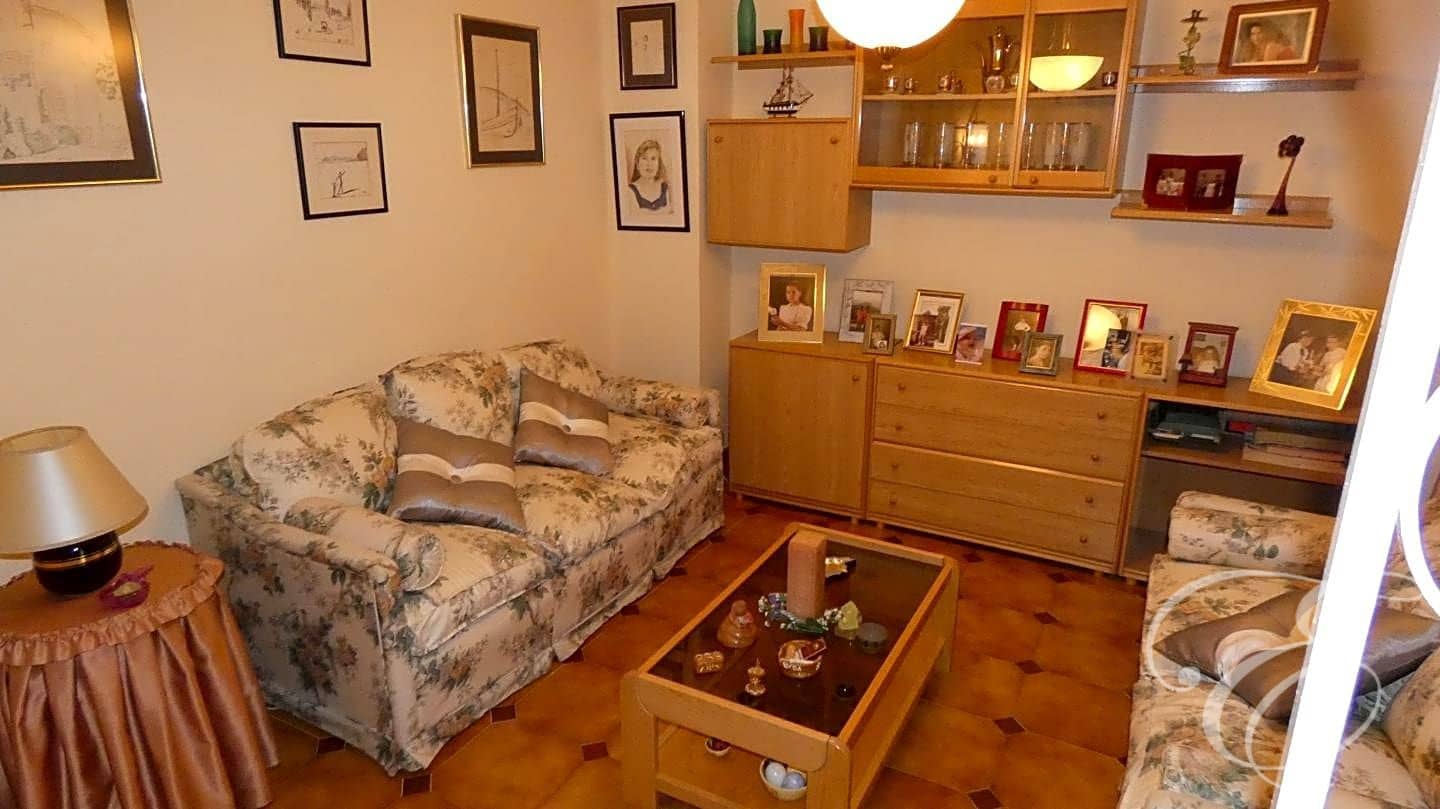 4 soveværelse Villa til salg i Archidona - € 130.000 (Ref: 7958881)