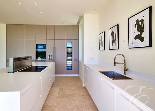 5 slaapkamer Villa te koop in Benahavís pueblo, Benahavís met zwembad - € 4.500.000 (Ref: 7965360)