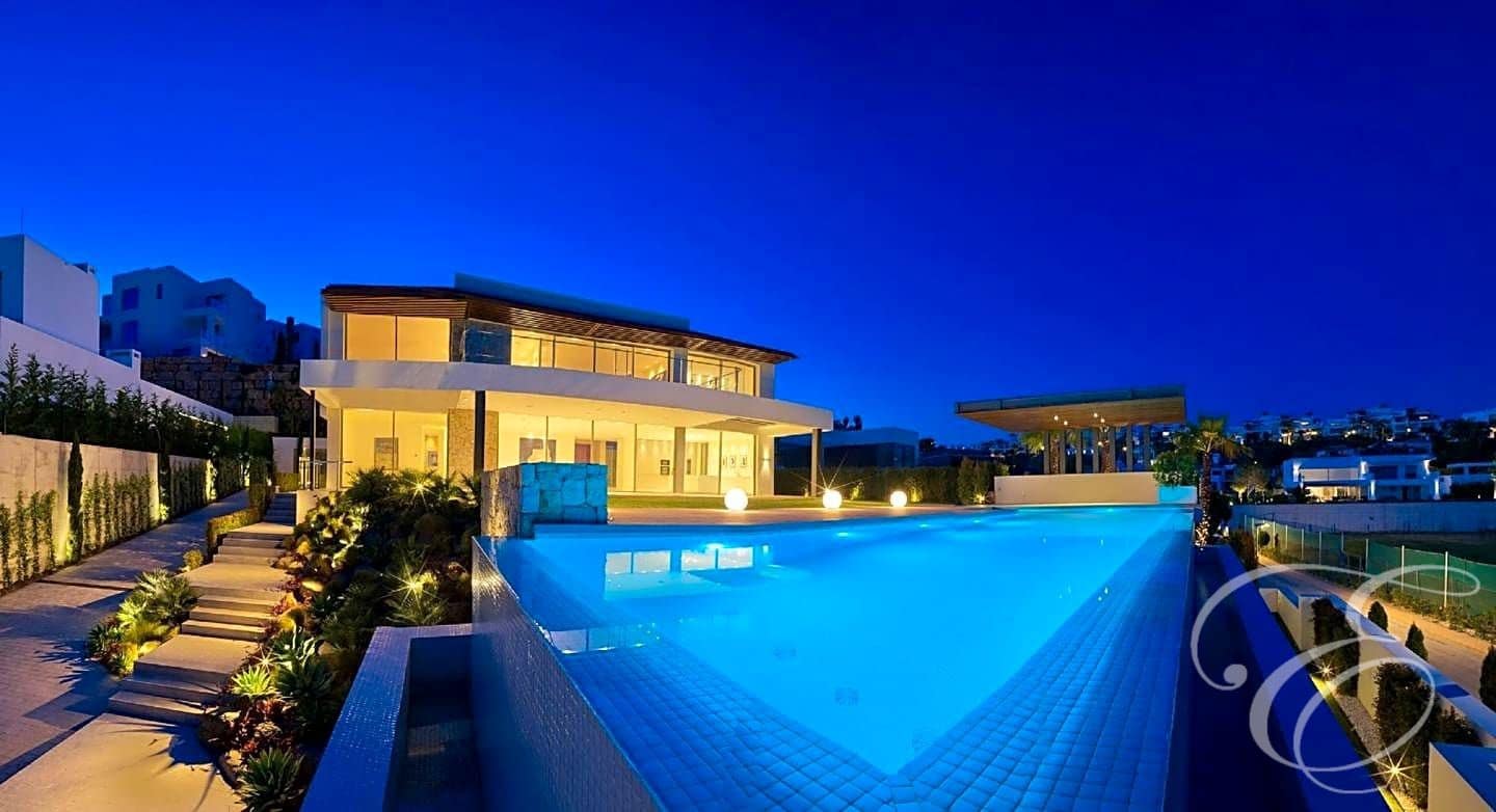 5 sypialnia Willa na sprzedaż w Benahavis z basenem - 4 500 000 € (Ref: 7965360)