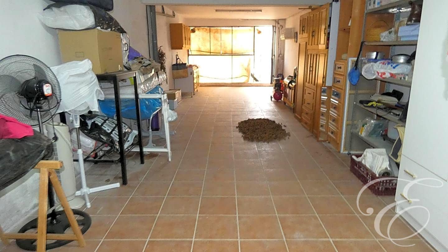 3 soveværelse Villa til salg i Alhama de Granada med garage - € 120.000 (Ref: 7994744)