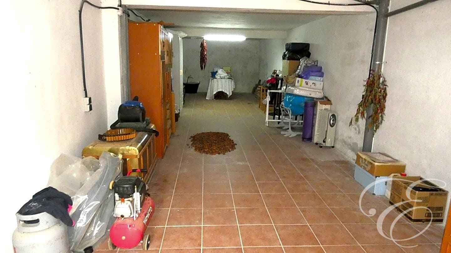 3 soveværelse Villa til salg i Alhama de Granada med garage - € 120.000 (Ref: 7994744)