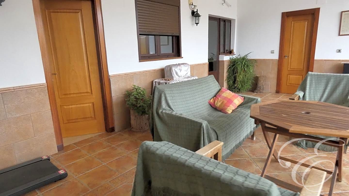 3 soveværelse Villa til salg i Alhama de Granada med garage - € 120.000 (Ref: 7994744)