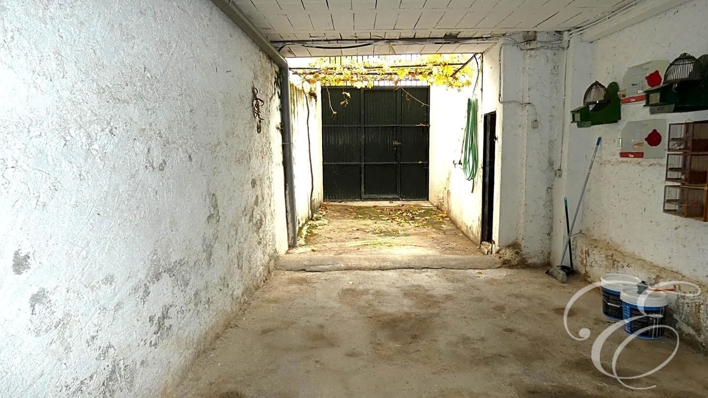 3 soveværelse Villa til salg i Alhama de Granada med garage - € 120.000 (Ref: 7994744)