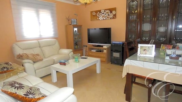 3 soveværelse Villa til salg i Alhama de Granada med garage - € 120.000 (Ref: 7994744)