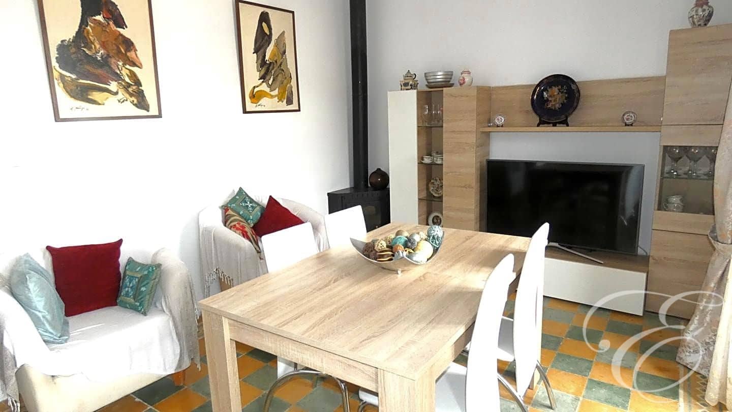 6 soveværelse Villa til salg i Cacin - € 157.000 (Ref: 7994745)