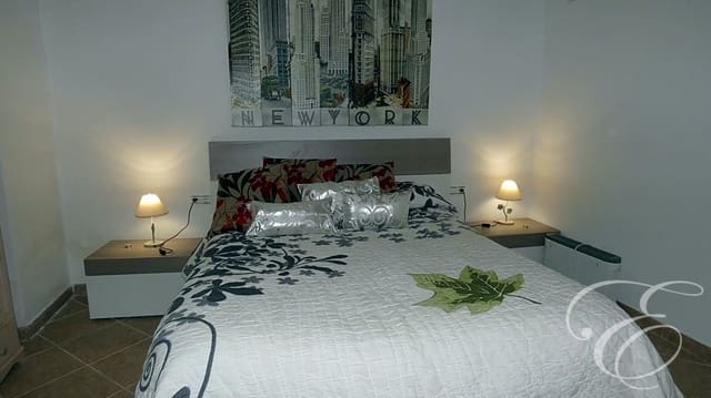 6 soveværelse Villa til salg i Cacín - € 157.000 (Ref: 7994745)