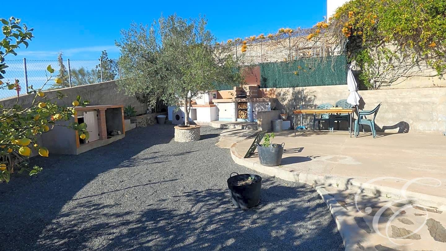 4 soveværelse Villa til salg i Arenas de Velez med swimmingpool garage - € 398.000 (Ref: 7996915)