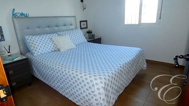 4 sovrum Villa till salu i Arenas de Velez, Arenas med pool garage - 398 000 € (Ref: 7996915)