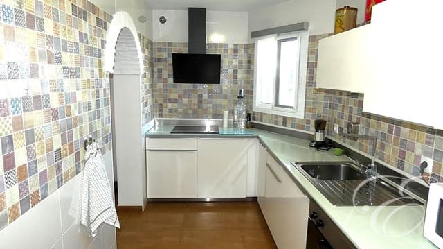 4 sovrum Villa till salu i Arenas de Velez, Arenas med pool garage - 398 000 € (Ref: 7996915)