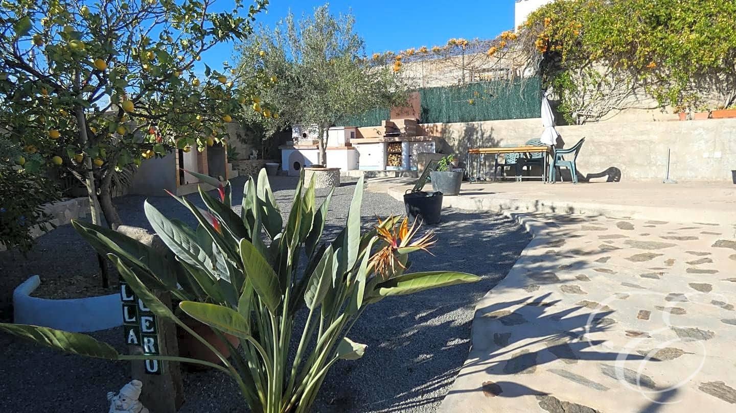 4 soveværelse Villa til salg i Arenas de Velez med swimmingpool garage - € 398.000 (Ref: 7996915)