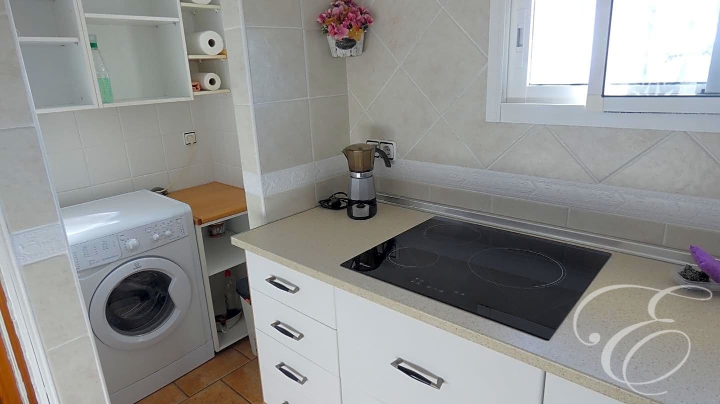 4 soveværelse Villa til salg i Arenas de Velez med swimmingpool garage - € 398.000 (Ref: 7996915)