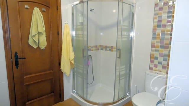 4 sovrum Villa till salu i Arenas de Velez, Arenas med pool garage - 398 000 € (Ref: 7996915)