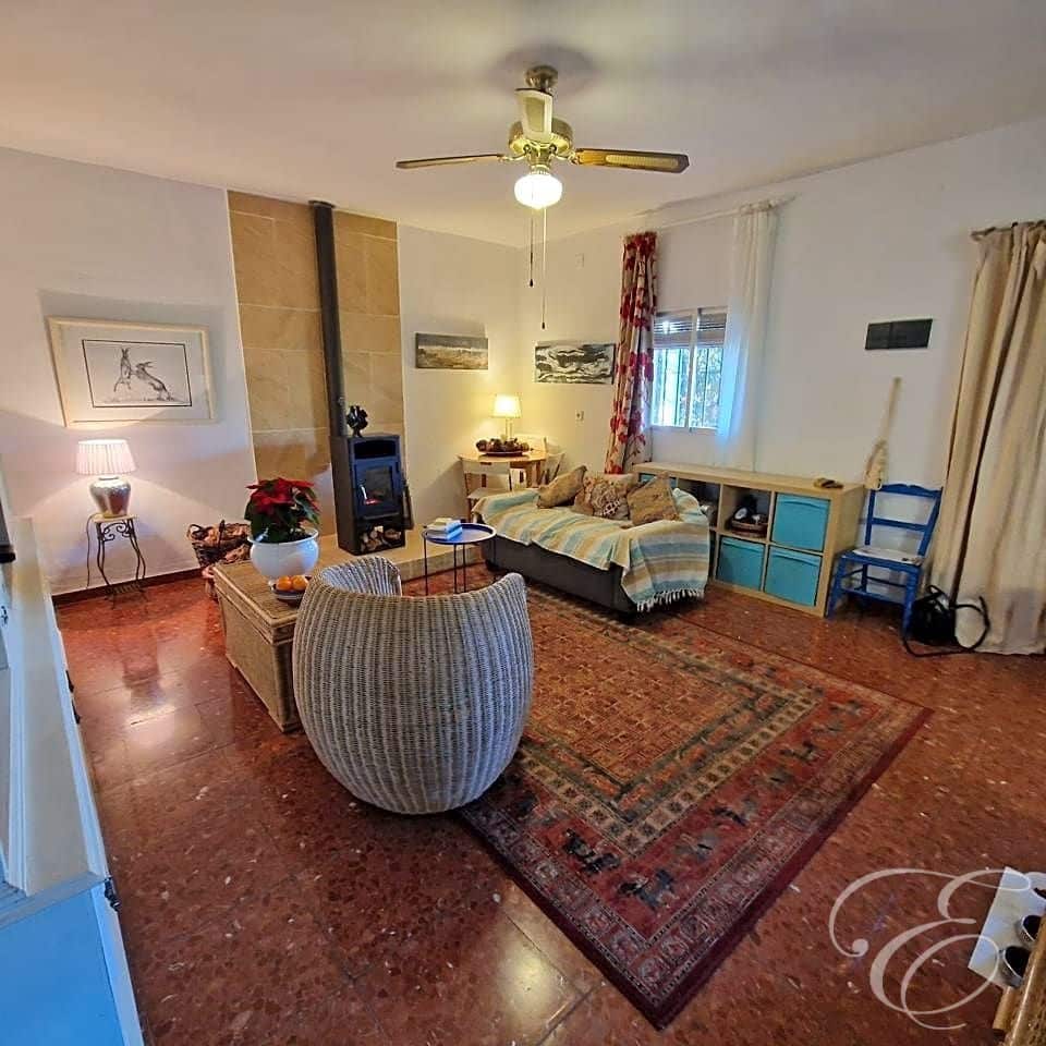 3 soveværelse Finca/Landehus til salg i Comares med swimmingpool - € 199.950 (Ref: 8013464)