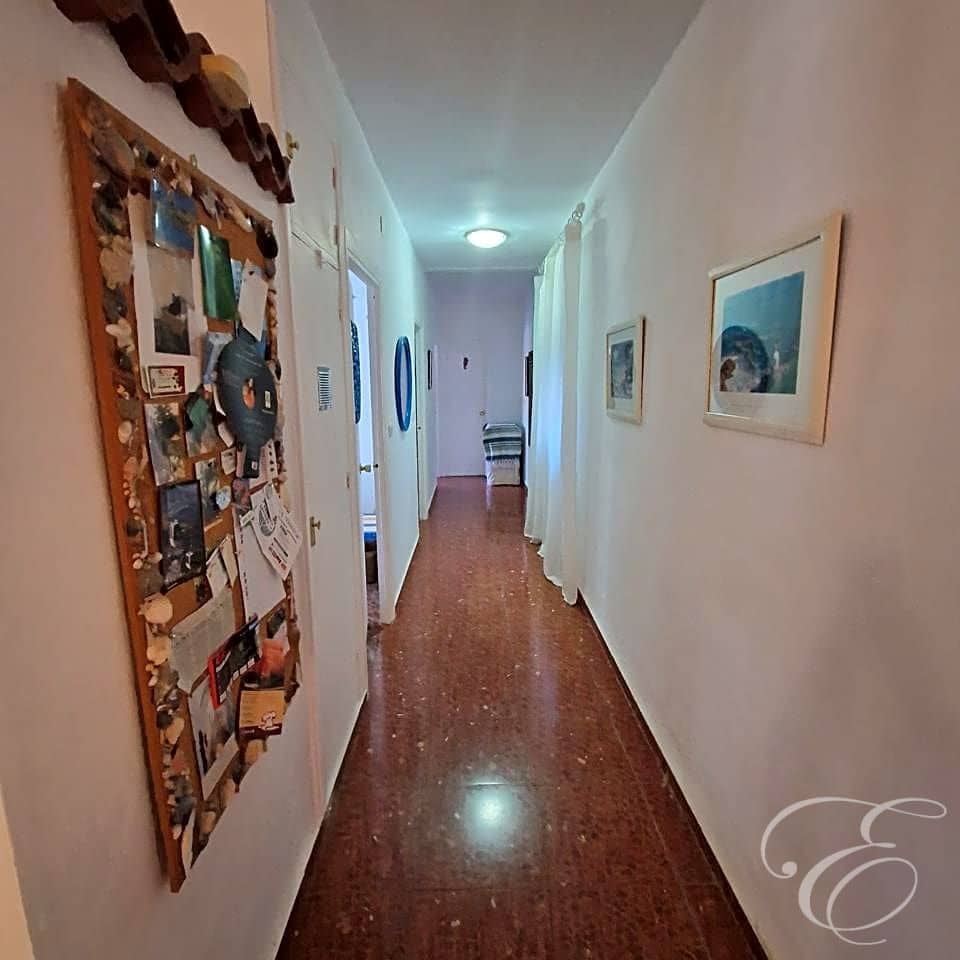 3 soveværelse Finca/Landehus til salg i Comares med swimmingpool - € 199.950 (Ref: 8013464)