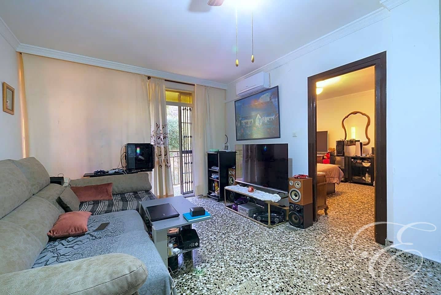 4 soveværelse Villa til salg i Velez-Malaga med garage - € 210.000 (Ref: 8016233)