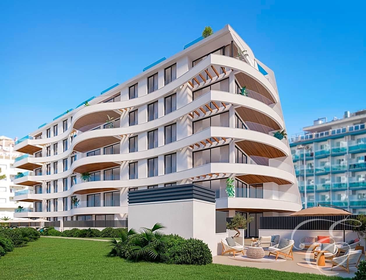 3 slaapkamer Flat te koop in Benalmadena met zwembad - € 704.000 (Ref: 8016235)