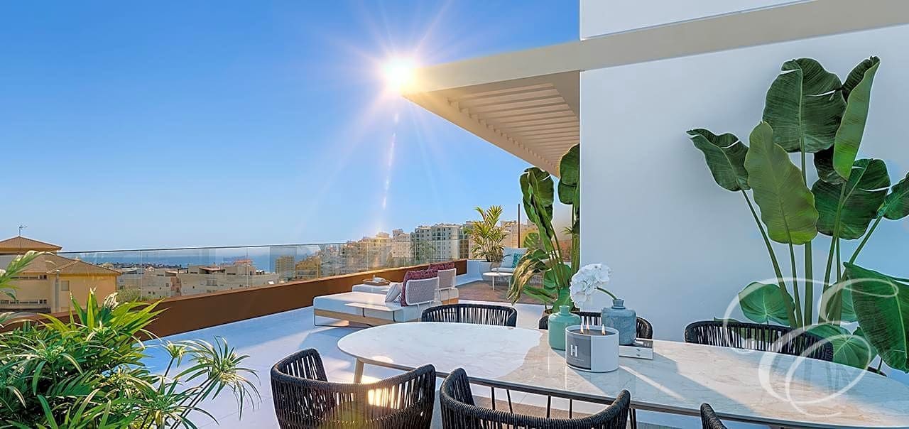 1 chambre Appartement à vendre à Estepona avec piscine - 263 000 € (Ref: 8016237)