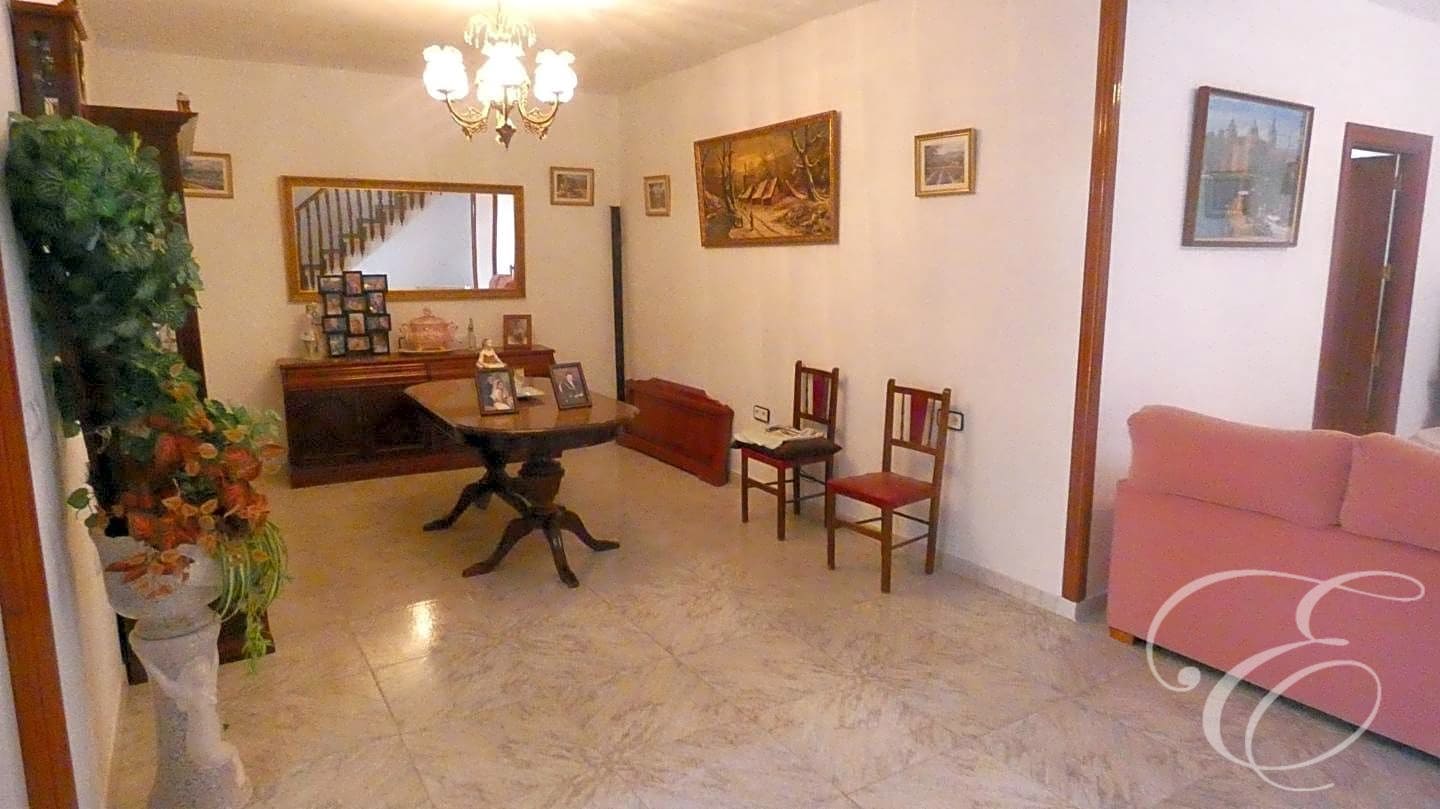 6 soveværelse Villa til salg i Riogordo - € 185.000 (Ref: 8053605)