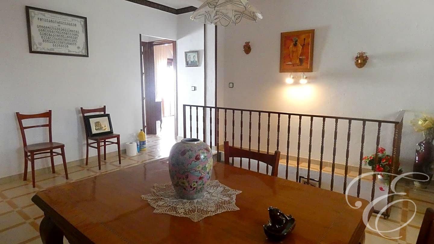 6 soveværelse Villa til salg i Riogordo - € 185.000 (Ref: 8053605)