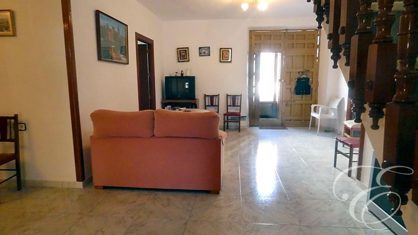 6 soveværelse Villa til salg i Riogordo - € 185.000 (Ref: 8053605)