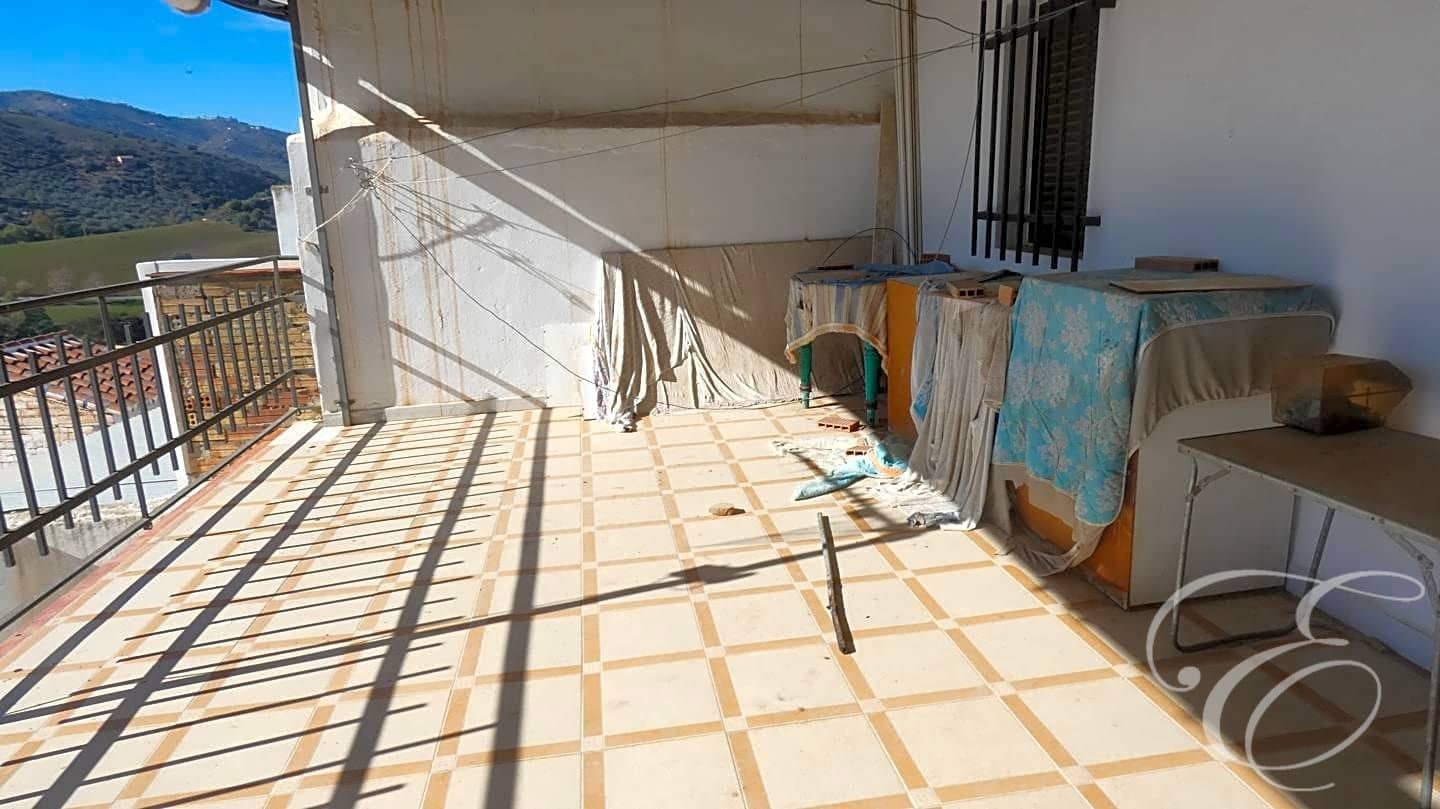 6 soveværelse Villa til salg i Riogordo - € 185.000 (Ref: 8053605)