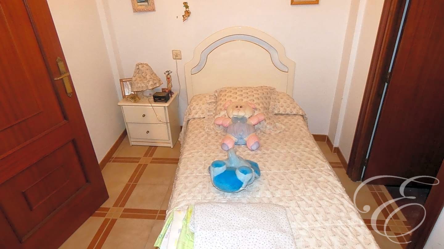 3 soveværelse Villa til salg i Riogordo - € 100.000 (Ref: 8053606)