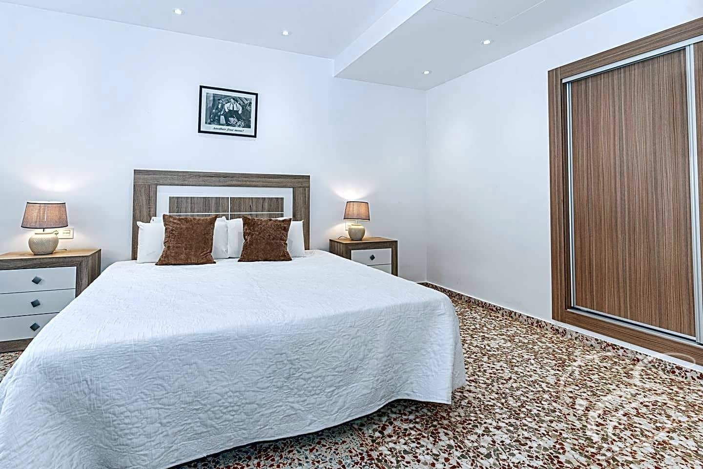 6 chambre Villa/Maison à vendre à Caleta de Velez avec piscine garage - 1 100 000 € (Ref: 8088844)