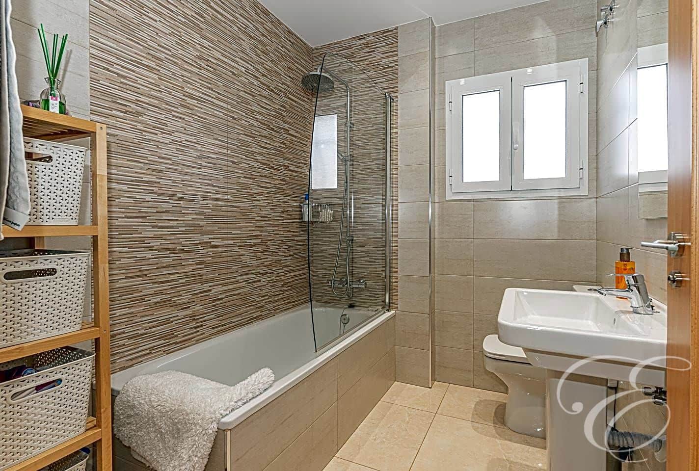 6 chambre Villa/Maison à vendre à Caleta de Velez avec piscine garage - 1 100 000 € (Ref: 8088844)