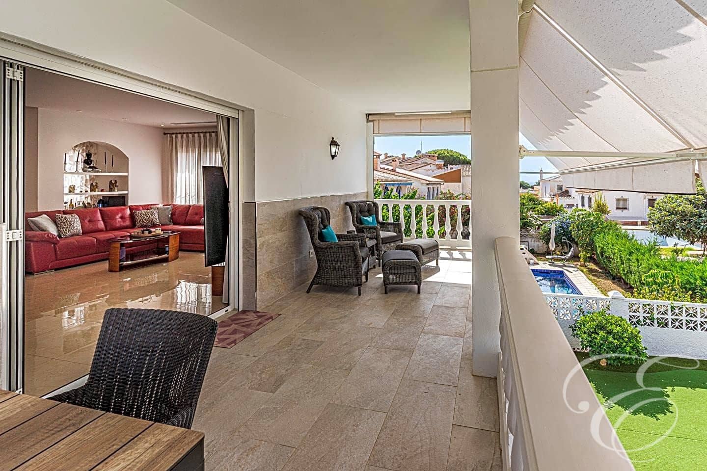 6 chambre Villa/Maison à vendre à Caleta de Velez avec piscine garage - 1 100 000 € (Ref: 8088844)