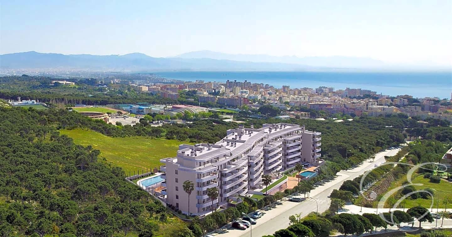 1 soverom Leilighet til salgs i Torremolinos med svømmebasseng garasje - € 399 000 (Ref: 8101618)