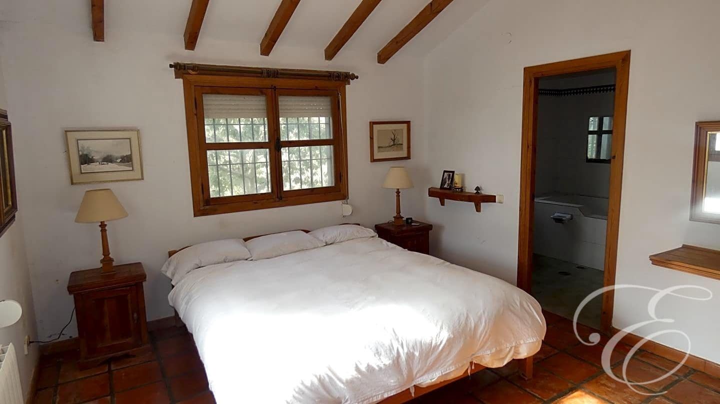 3 soverom Finca/Herregård til salgs i Sedella med svømmebasseng garasje - € 395 000 (Ref: 8119706)