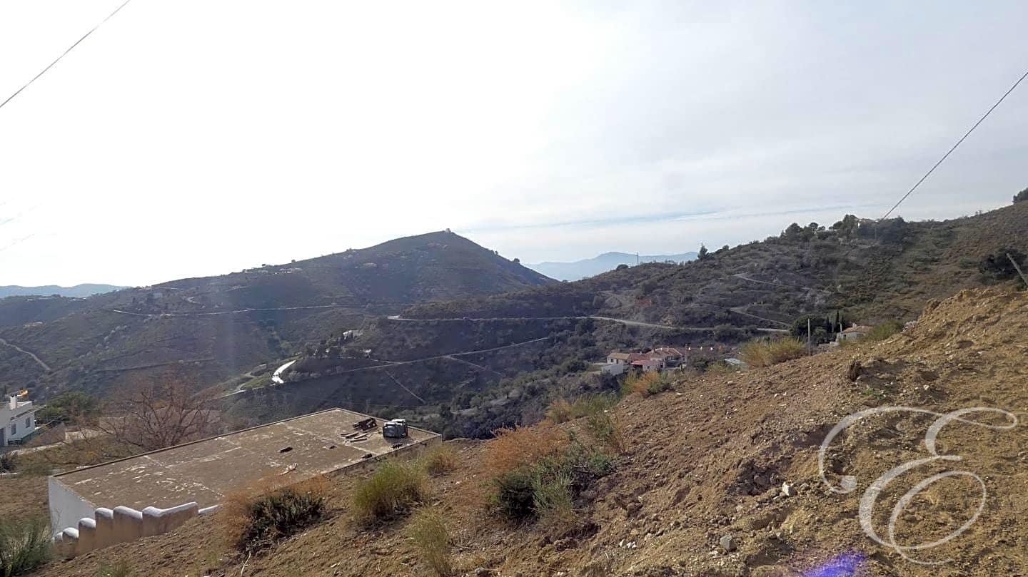 3 soverom Finca/Herregård til salgs i Sedella med svømmebasseng garasje - € 395 000 (Ref: 8119706)