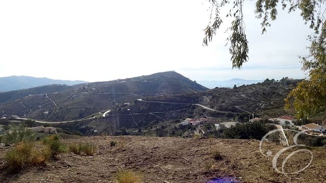 3 soverom Finca/Herregård til salgs i Sedella med svømmebasseng garasje - € 395 000 (Ref: 8119706)