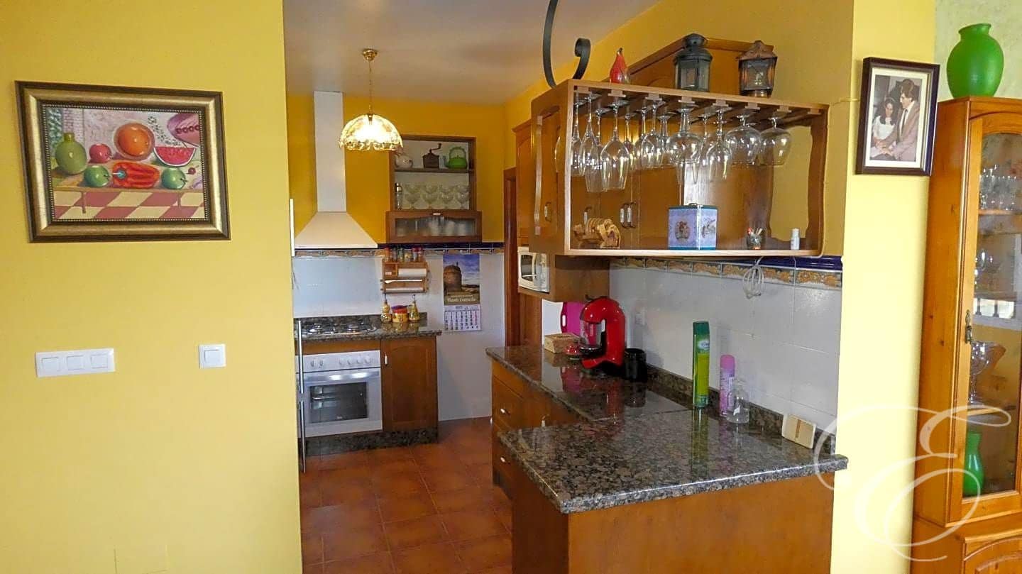 3 soveværelse Villa til salg i Villanueva del Trabuco med swimmingpool garage - € 315.000 (Ref: 8122828)