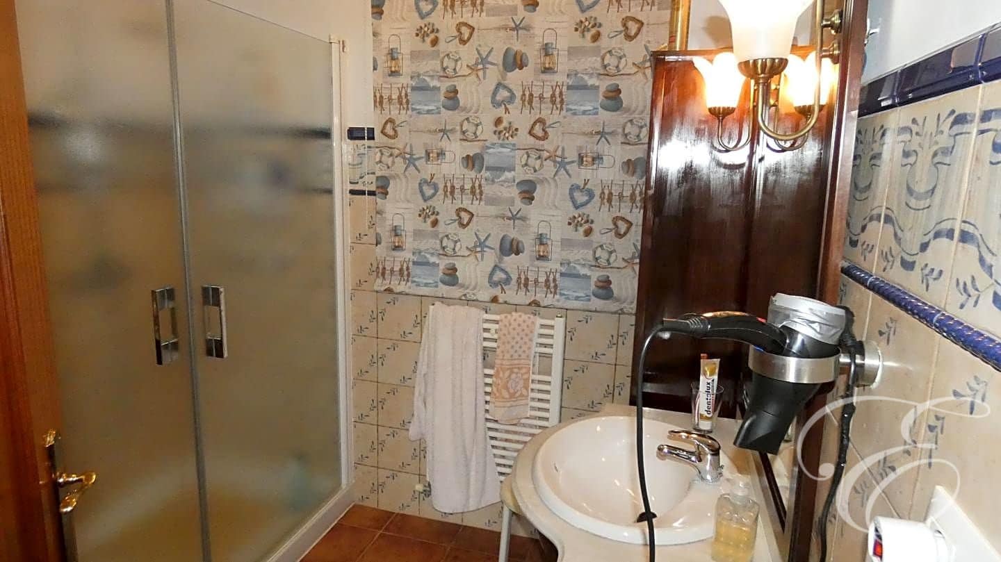 3 soveværelse Villa til salg i Villanueva del Trabuco med swimmingpool garage - € 315.000 (Ref: 8122828)