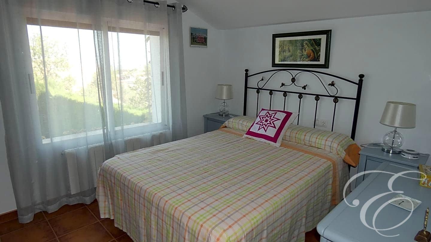 3 soveværelse Villa til salg i Villanueva del Trabuco med swimmingpool garage - € 315.000 (Ref: 8122828)