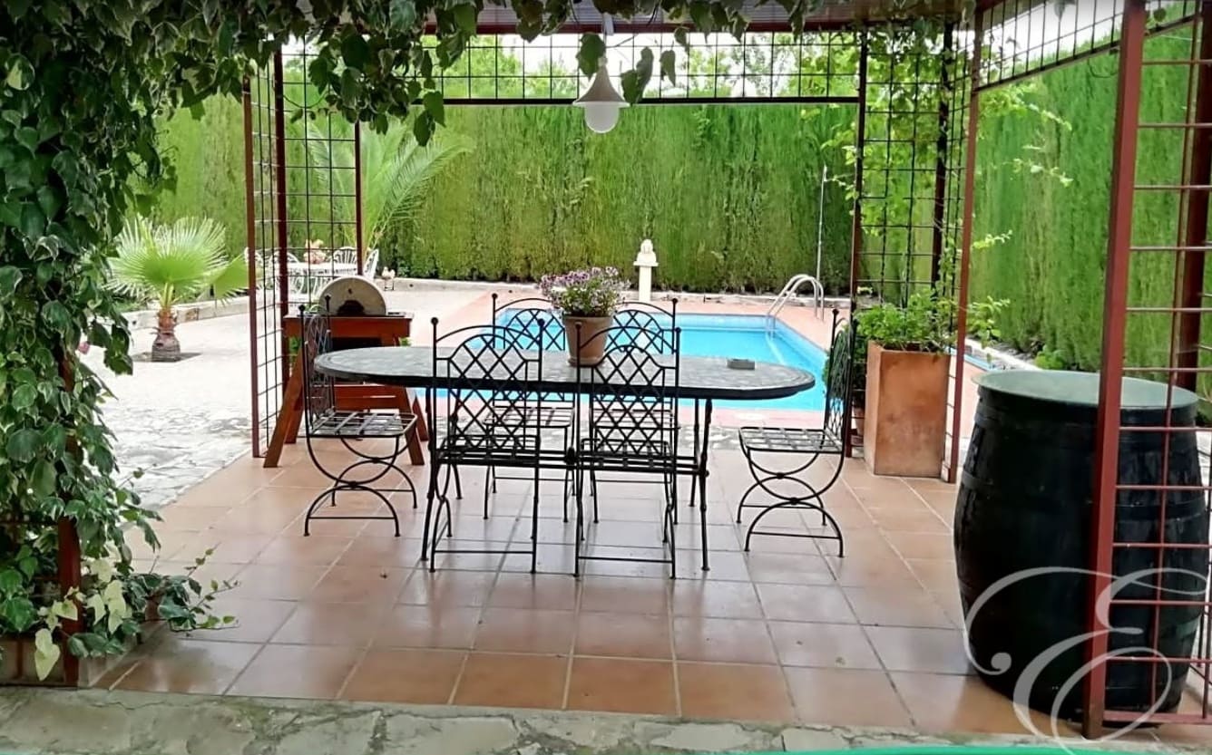 3 soverom Villa til salgs i Villanueva del Trabuco med svømmebasseng garasje - € 315 000 (Ref: 8122828)