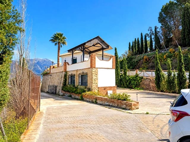 6 chambre Villa/Maison à vendre à Viñuela avec piscine garage - 835 000 € (Ref: 8173715)