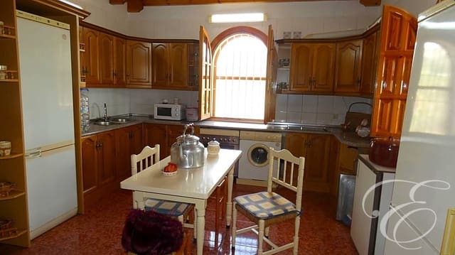 4 sypialnia Finka/Dom wiejski na sprzedaż w Periana z basenem garażem - 480 000 € (Ref: 8185196)