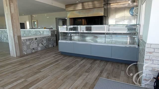 4 soveværelse Villa til salg i Moraleda de Zafayona med garage - € 930.000 (Ref: 8264227)