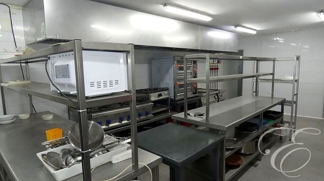 4 soveværelse Villa til salg i Moraleda de Zafayona med garage - € 930.000 (Ref: 8264227)