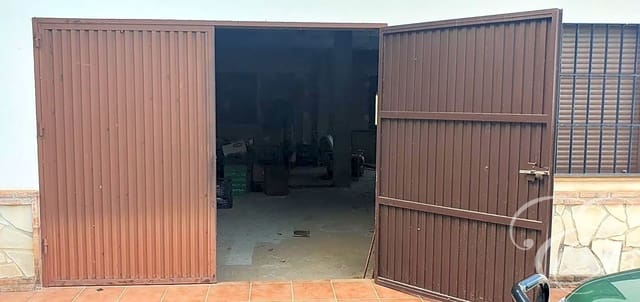 2 soveværelse Finca/Landehus til salg i Benamargosa med garage - € 180.000 (Ref: 8273545)