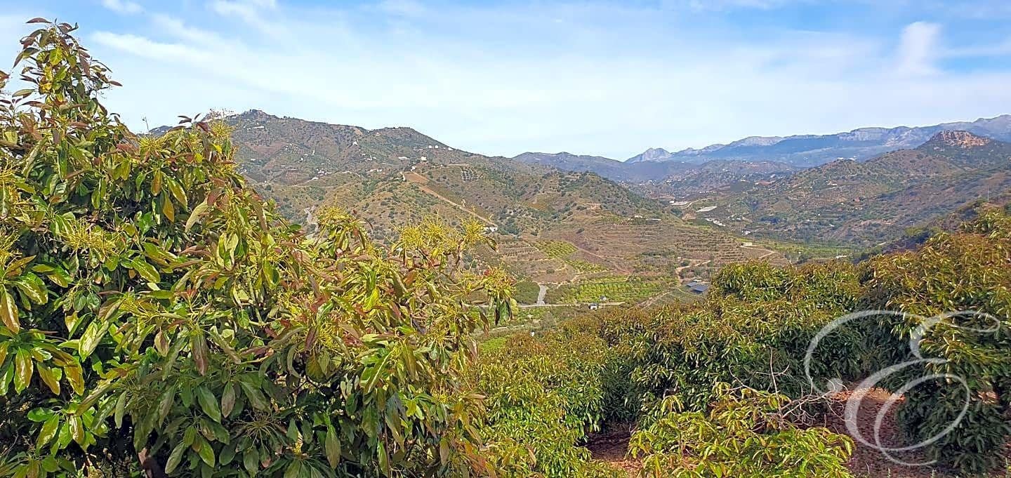 2 soveværelse Finca/Landehus til salg i Benamargosa med garage - € 180.000 (Ref: 8273545)