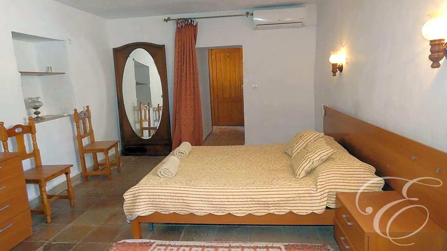 3 soveværelse Villa til salg i Benamargosa med swimmingpool garage - € 225.000 (Ref: 8312003)