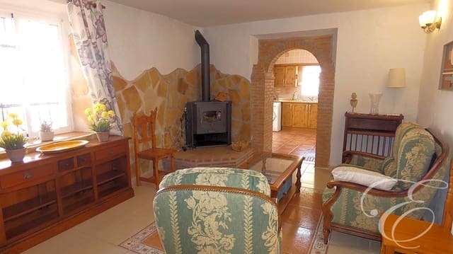 3 soveværelse Villa til salg i Benamargosa med swimmingpool garage - € 225.000 (Ref: 8312003)